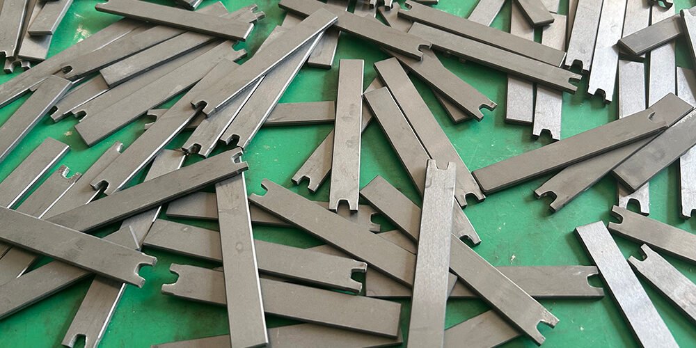 OEM Silicon Nitride Igniter Manufacturing Custom Shapes, Voltage Options, and Quality Control